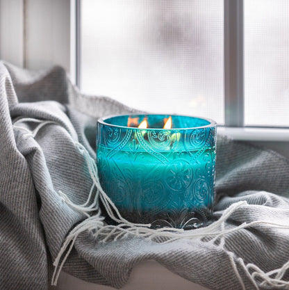 3 wick candle