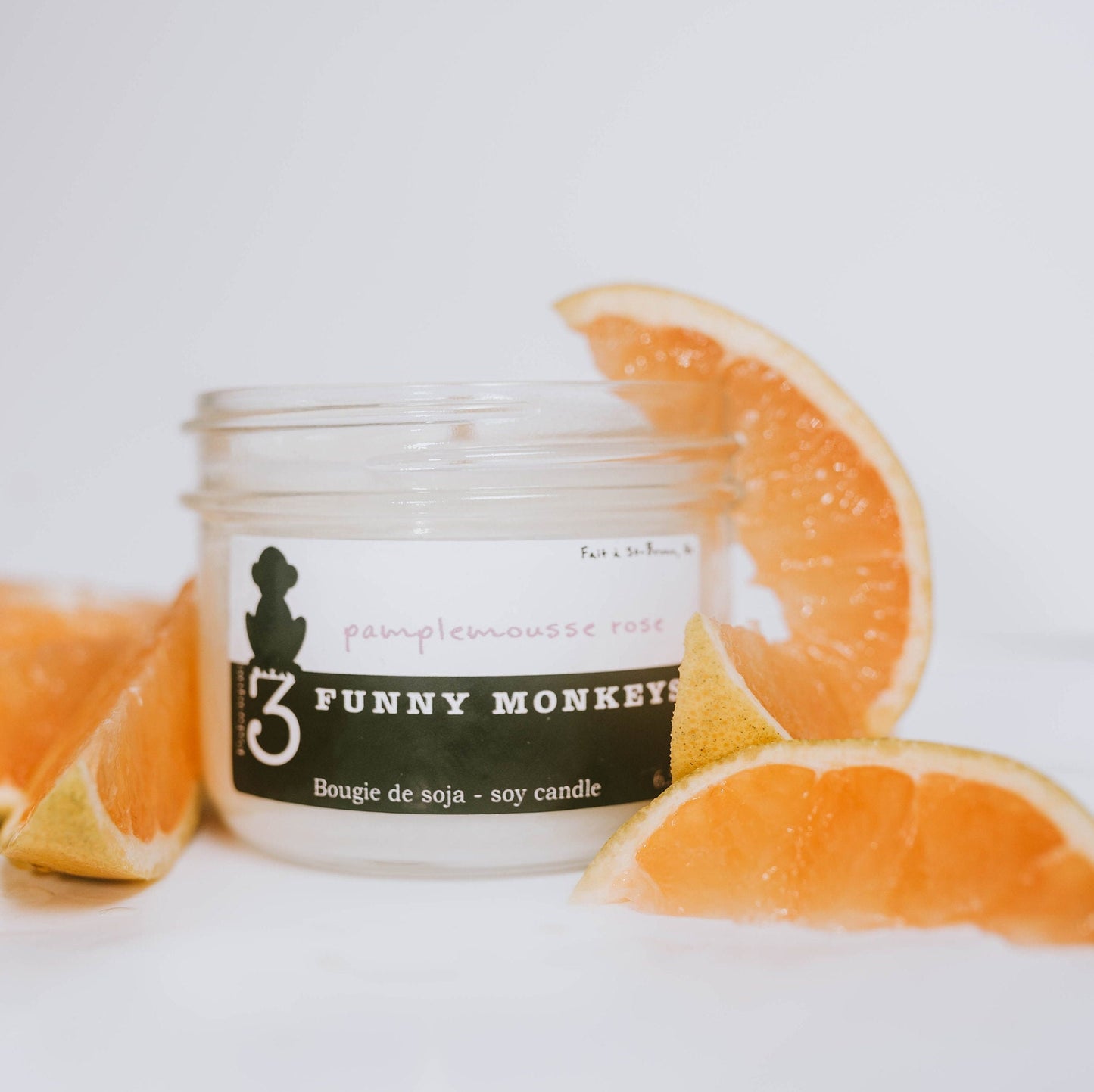 Pink grapefruit, soy candle